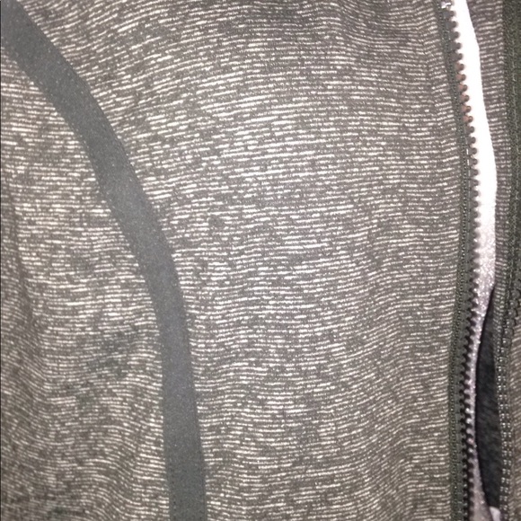 Under Armor army green activewear vest women small - Picture 3 of 7